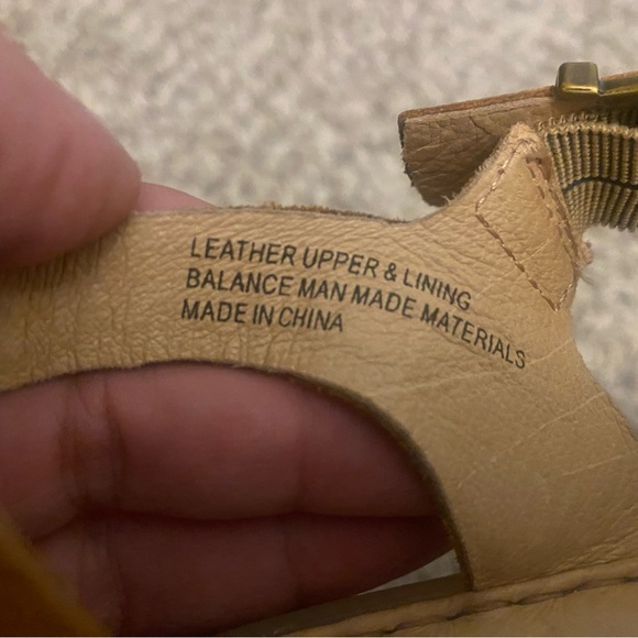 Born Braided Thong Brown Sandals - Picture 7 of 7